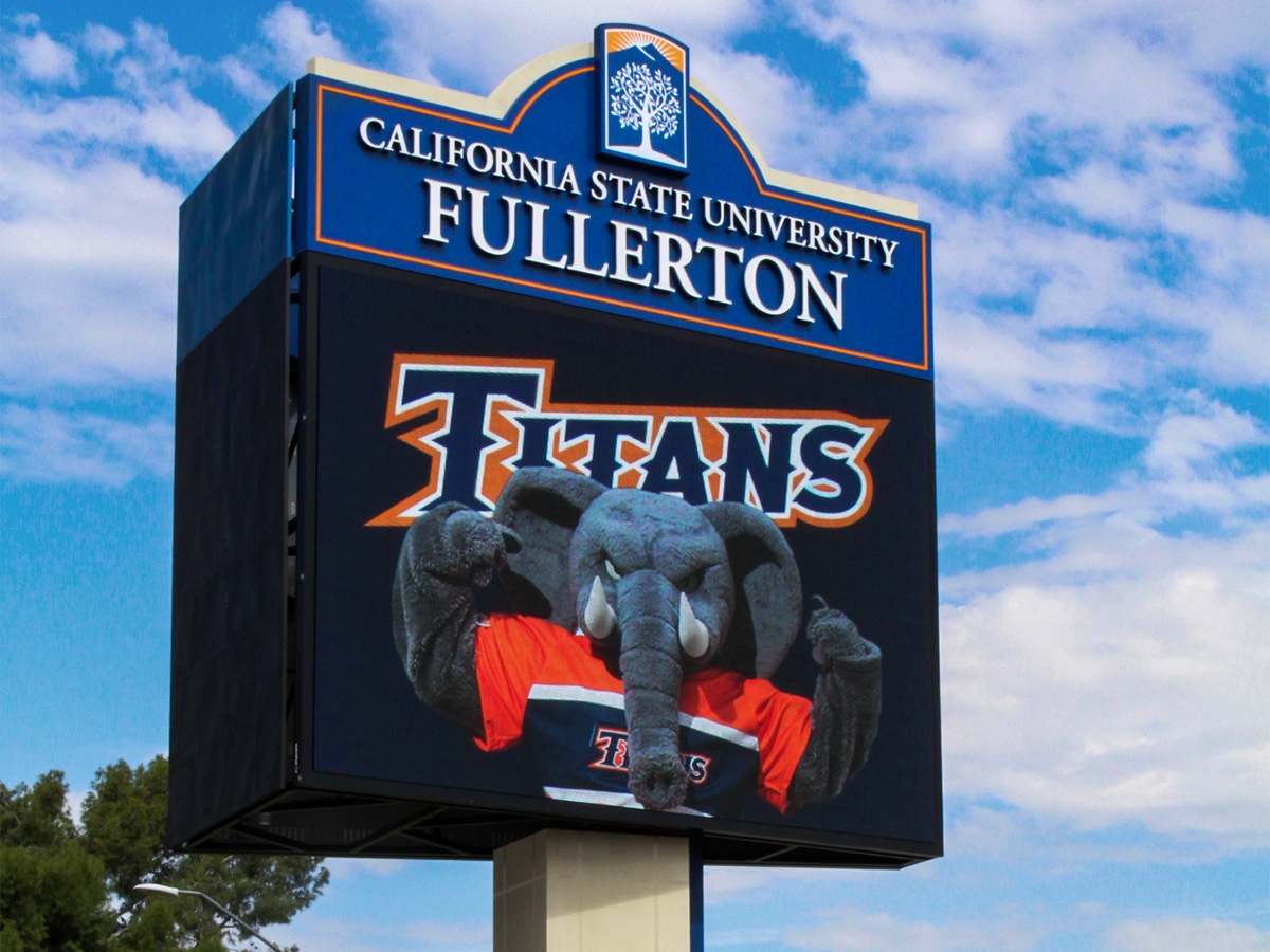 California State University, Fullerton; 16mm, 20' x 30', Fullerton, CA